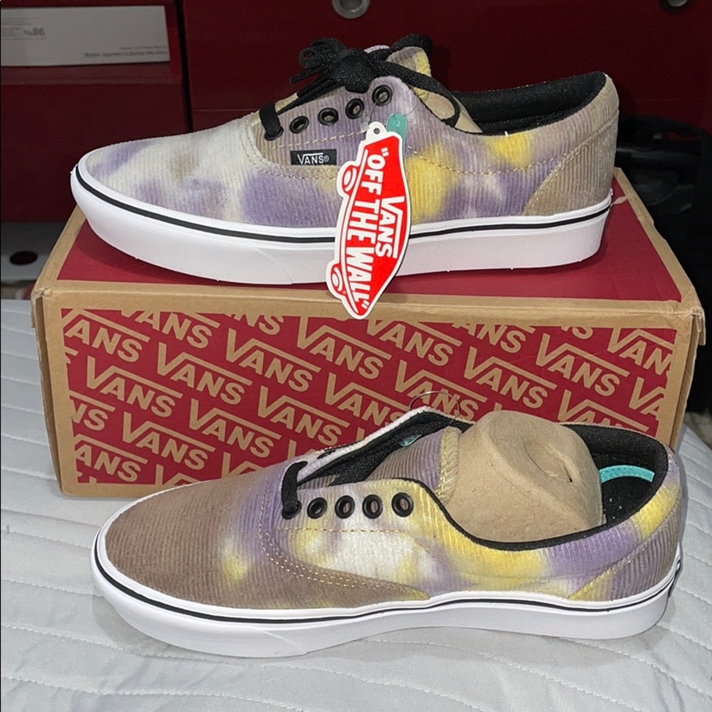 Vans ComfyCush Era sneakers NEW!!!